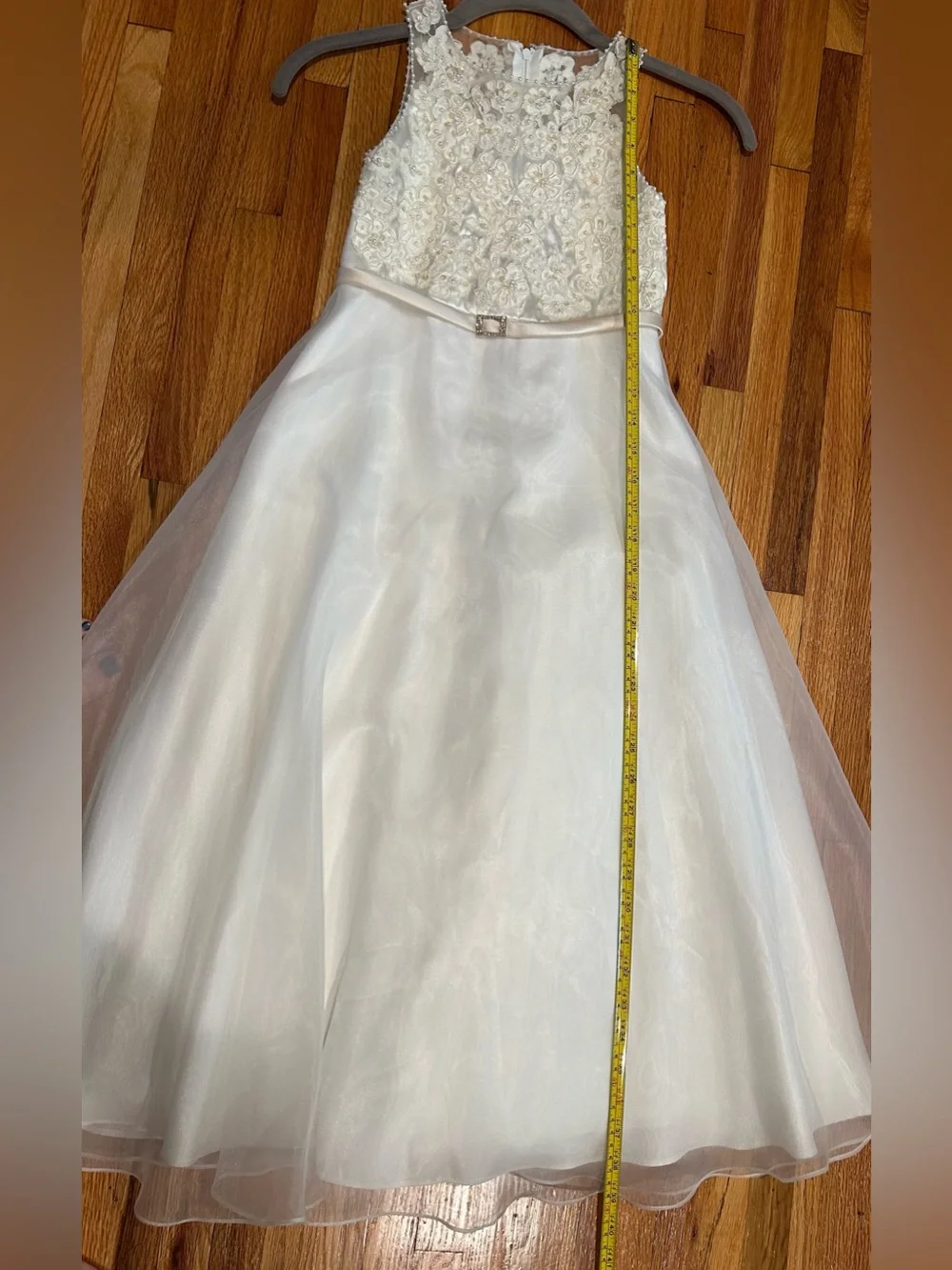 David's Bridal Ivory Floral Lace Bodice Flower Girl Gown - Picture 5 of 5